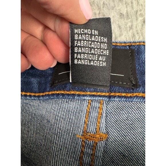 Forever 21 Slim Mens Denim Jeans Size 33 lighter W/Lighter Upper Backside - Picture 6 of 13